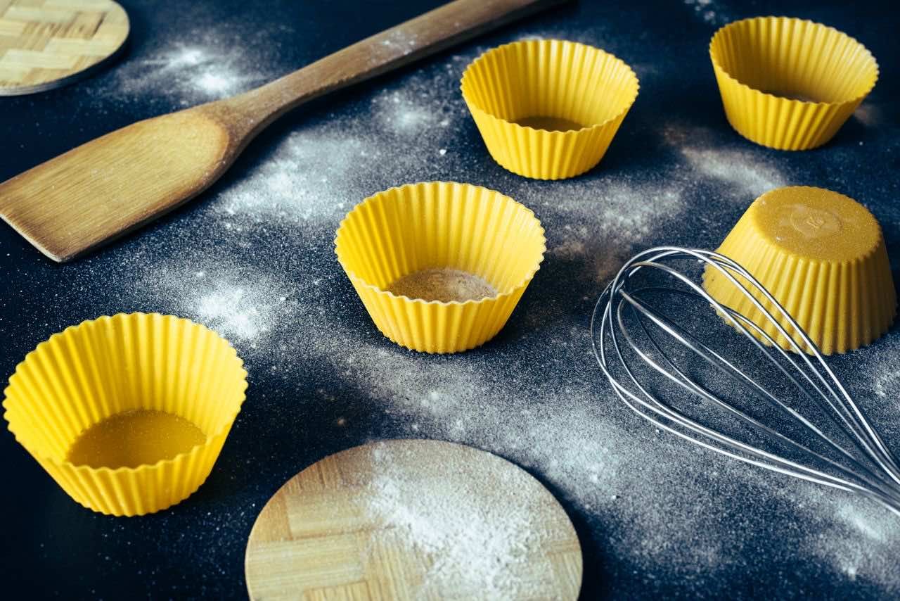 Reusable silicone storage bags used with fresh ingredients