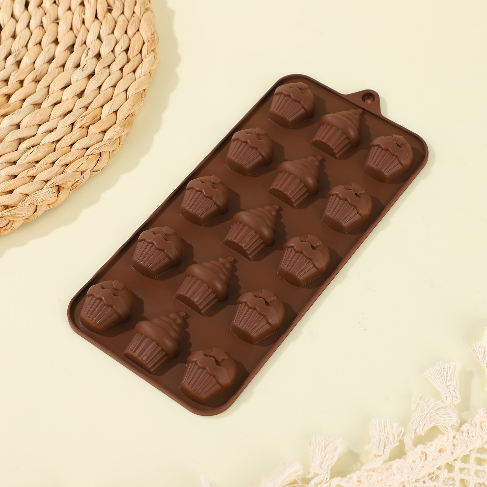 Silicone chocolate mold dimensions and cavity details