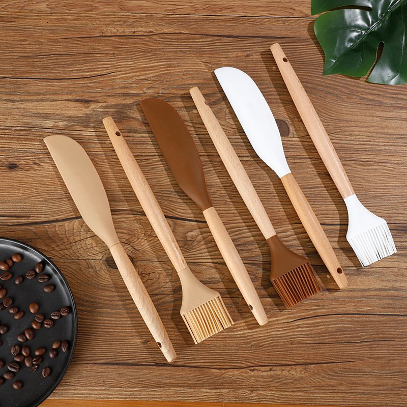 Silicone kitchenware with wood handles